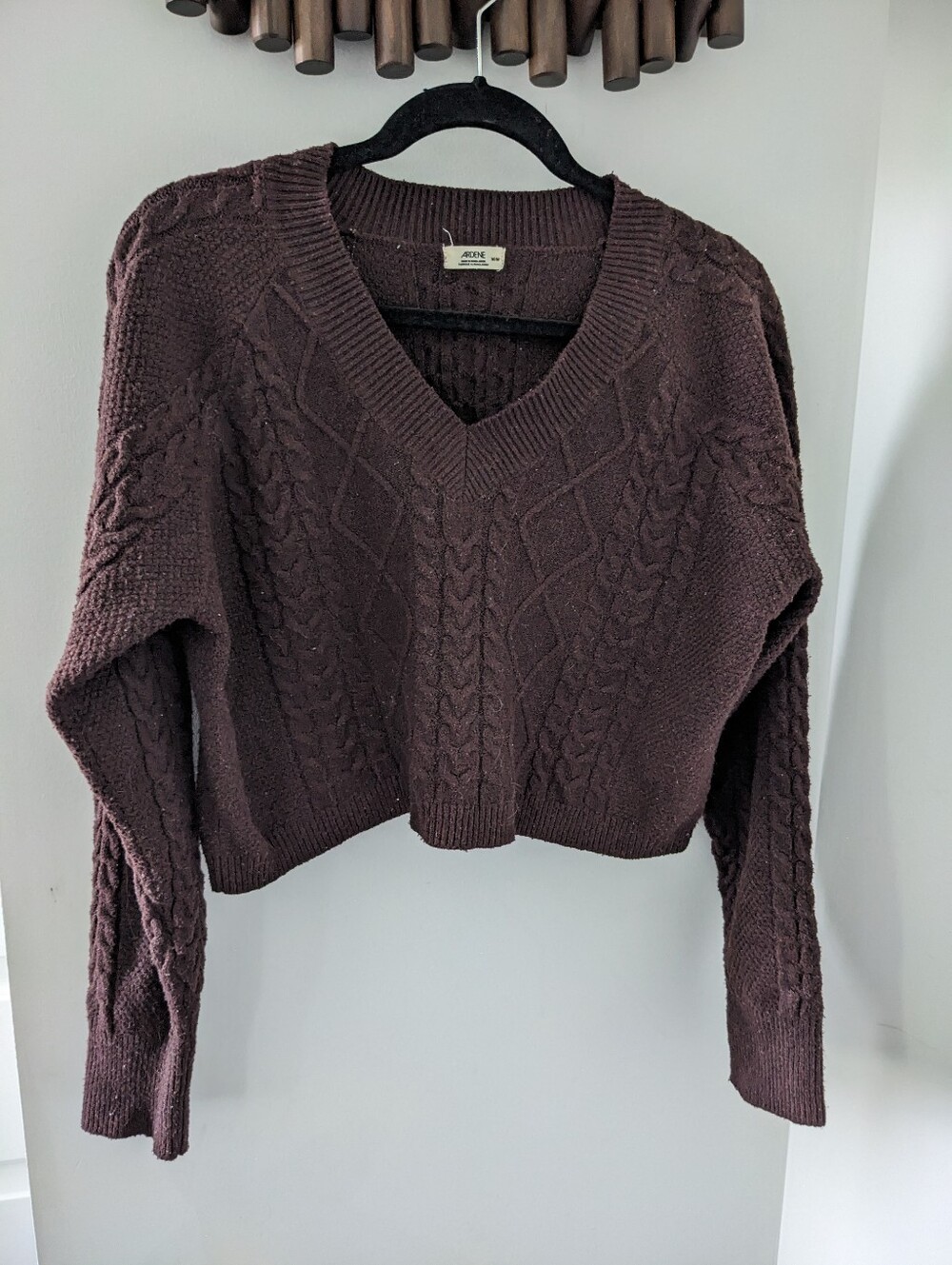 Ardene Women's Cropped Cable Knit V-Neck Sweater Brown - Size US M